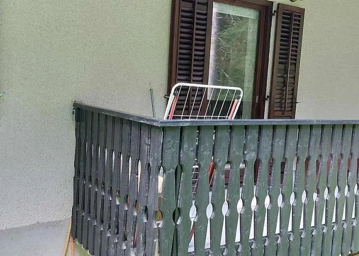 Apartma Anja شقة زغورنجي